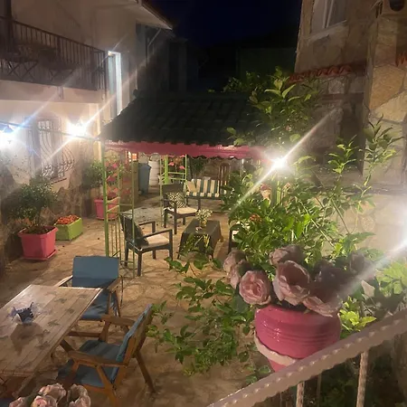 Quarto em Acomodações Particulares Goenuel Evim *